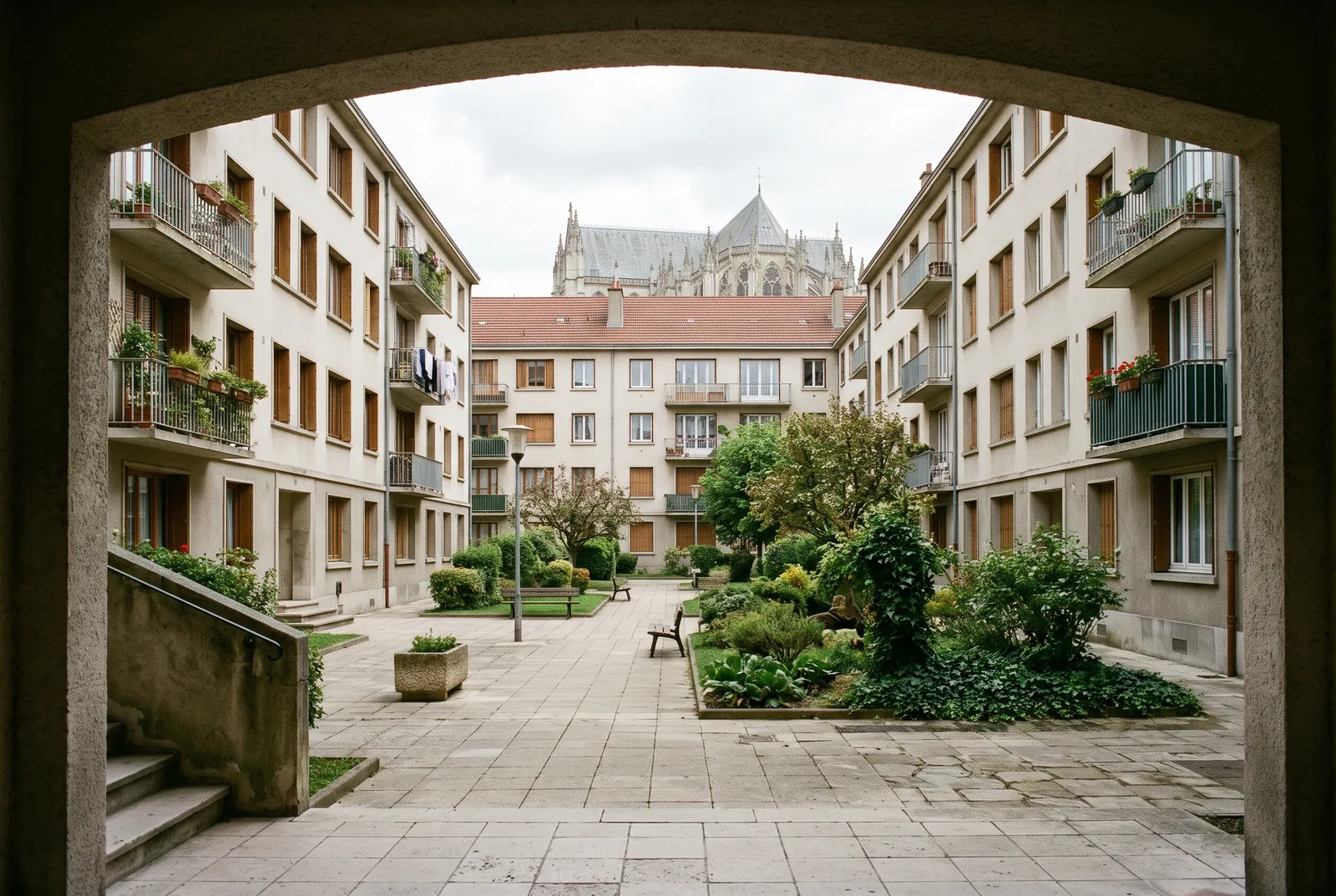 Cour intérieure d'un immeuble à Beauvais